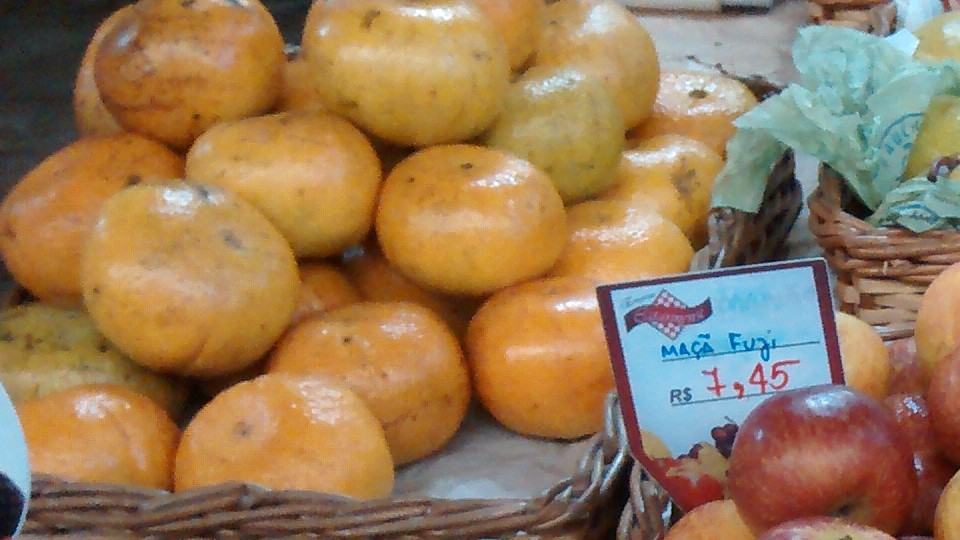 Foto de tangerinas feita com o Moto G.