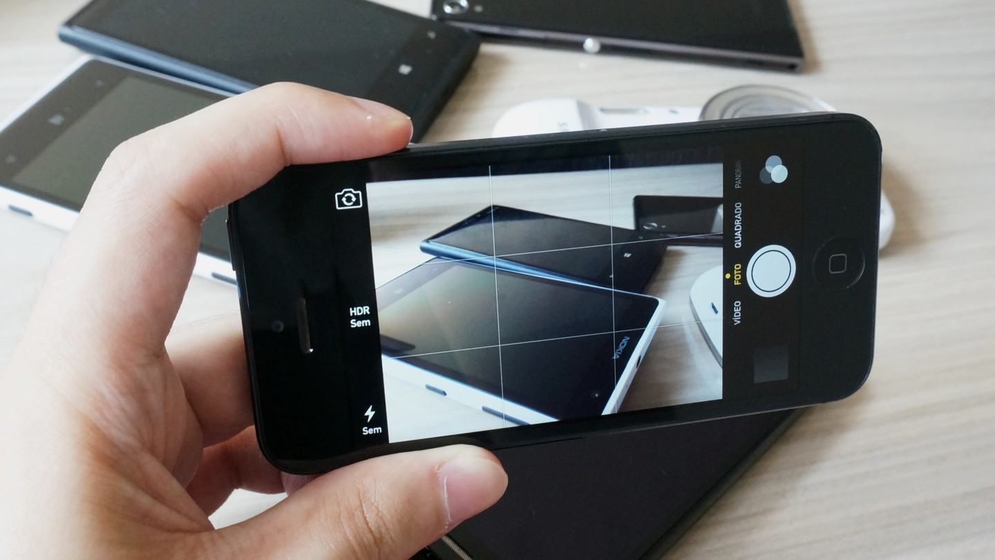 A grade dá mais parâmetros na hora de compôr uma foto.