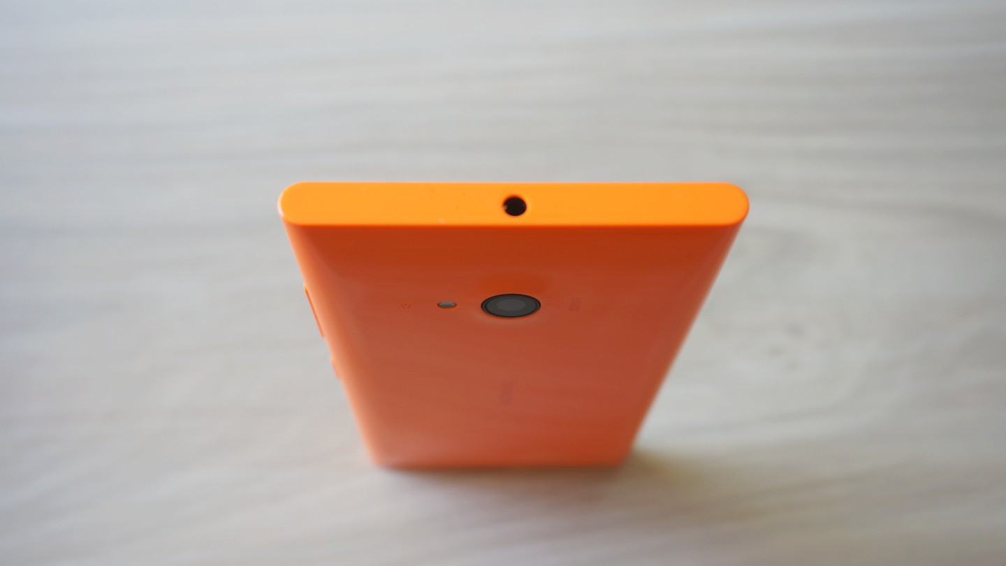 Visão de cima do Lumia 730.