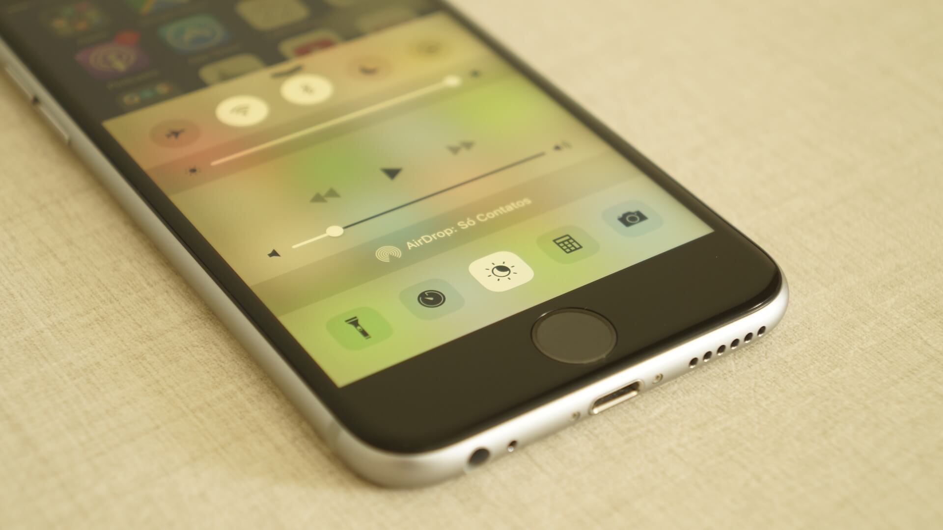 Night Shift no iPhone 6s.