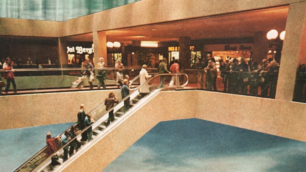 Recorte da obra New Necessities, de David Delruelle.