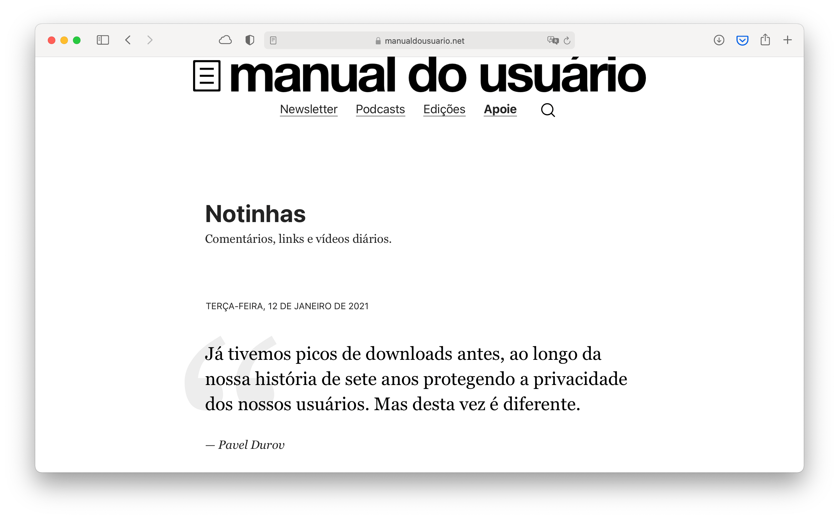 Print do Safari com o site do Manual do Usuário aberto, já com o novo layout para 2021. Principais mudanças são o nome do site no topo, junto ao logo, e um menu aplicado abaixo dele, incluindo uma lupa de pesquisa.