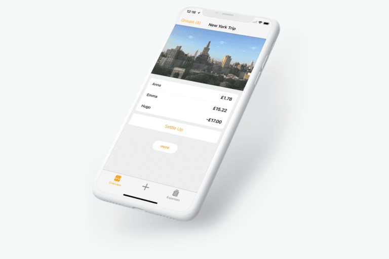 Um celular com o aplicativo Splid (do iOS) exibindo despesas de uma viagem à Nova York.
