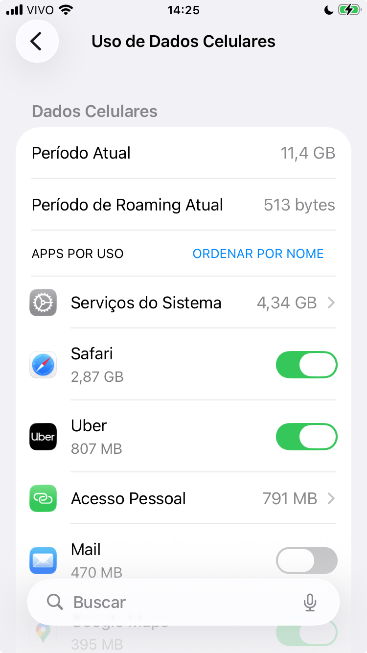 Tela “Uso de Dados Celulares”, no iOS 26.